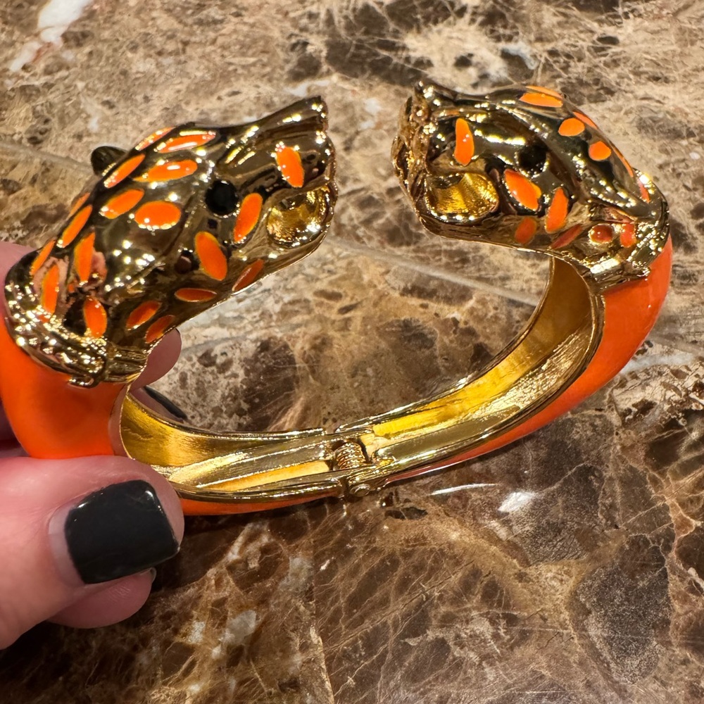Chic Orange Enamel Leopard Bangle Bracelet - Picture 6 of 6